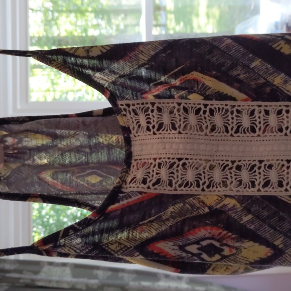 3 Lace Tank Tops: Aeropostale, H&M, xhilaration, S crochet racerback bundle set - Picture 16 of 16